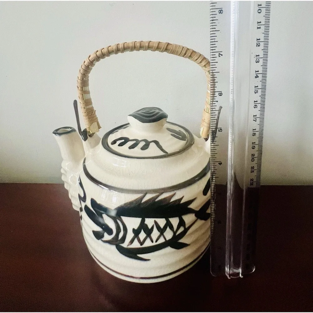 Vintage Hand Painted Fish Ceramic Teapot with Bamboo Handle Cream‎ Black Crackle